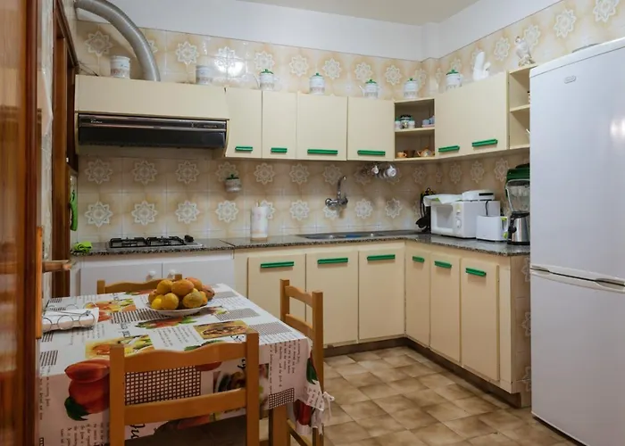 Piso Cerca Del Mar En Lägenhet Alcalá la Real